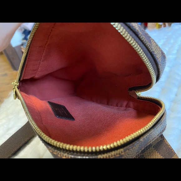 Louis Vuitton Geronimos belt bag - Picture 9 of 13